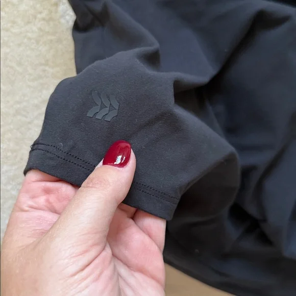 All in Motion Black Workout Top - Picture 8 of 8